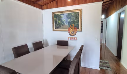 Chácara à venda de 63 mil m² com 3 casas em Capela do Alto/SP