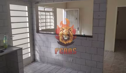 Casa Térrea à Venda de 2 Dormitórios com Churrasqueira na Zona Norte de Sorocaba/SP