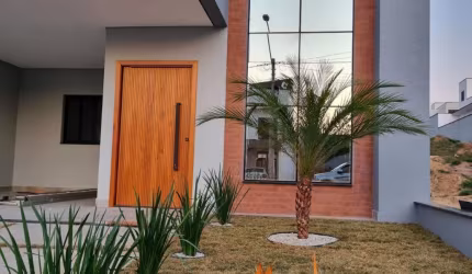 Casa de condomínio térrea para venda possui 135 metros quadrados com 3 Suítes