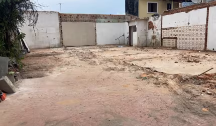 Ótimo Terreno  de 250m2,  no Bairro Alves Dias em  S. B. C- SP