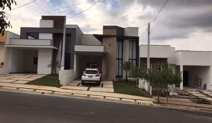 Lindo Casa Térrea de  115m² à venda no excelente  Condomínio   Villagio  Moutonnee   Salto- SP.