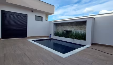 Linda Casa Térrea de 200m² de área construída e Terreno de 300m2, á venda no Condomínio Fechado Piemonte em Indaiatuba- SP.
