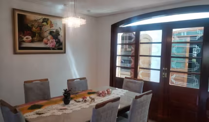 Lindo Sobrado com 05 Dormitórios  Sendo 02 Suíte e  05 banheiros à Venda, 536 m²  no Bairro  Parque Espacial em São Bernardo do Campo - SP