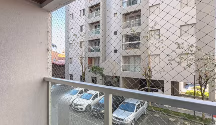 Lindo Apto Padrão em Condomínio Porto Seguro, com 64m2 á venda, 03 dormitórios, Sala, Cozinha, 01 Vaga, no Bairro dos Casas  em São Bernardo do Campo - SP