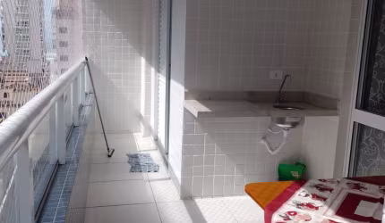 Lindo Apto com 46 m2 á venda, 01 dormitório, Sala, Cozinha Planejada, 01 Vaga na Vila Guilhermina - Praia Grande - SP