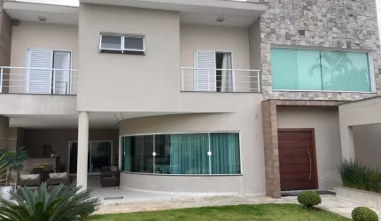 Lindo Sobrado com 04 Dormitórios  Sendo 04 Suítes e 07 banheiros à Venda, 450m² de área Construída, com Terreno de 600m2   no Bairro Parque dos Pássaros em São Bernardo do Campo - SP