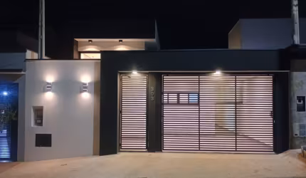 Linda Casa Térrea de 145m² de Área Construída e Terreno de 200m², no Bairro Portal Ville Jardins em Boituva - SP.