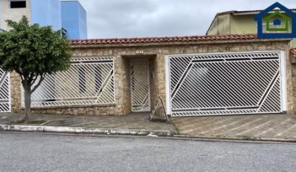 Linda Casa Térrea com 04 Dormitórios Sendo 03 Suítes, à venda com 298m² de Área Construída , no Bairro Parque dos Pássaros em São Bernardo do Campo - SP