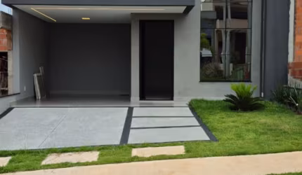 Linda Casa Térrea de 133m² à venda no excelente Condomínio Fechado Gran Reserve em Indaiatuba- SP.