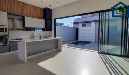 Linda Casa Térrea de 190m²  e Terreno de 300m2, à venda no excelente Condomínio Fechado Gran Reserve em Indaiatuba- SP.