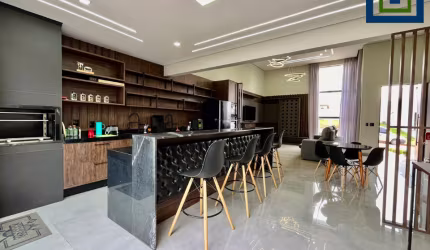 Linda Casa Térrea de 180m²  de Área Construída, e Terreno de 302m², com Muito Verde no Condomínio Portal Jardim Europa  em Boituva - SP.