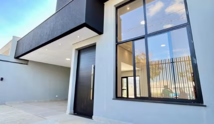 Linda Casa Térrea de 157m², e Terreno 250m², no Bairro Portal Ville  Jardins  em Boituva- SP.