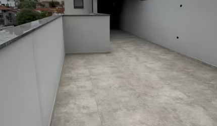 Linda Cobertura á venda de 110m² com 02 Dormitórios Sendo 01 Suíte, na Vila  Alice - Santo André - SP.