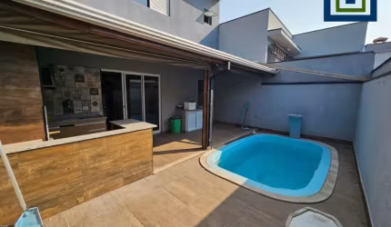 Linda Casa Térrea de 100m² de Área Construída, à venda no excelente Condomínio Fechado  Horto Florestal II- Sorocaba - SP.