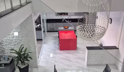 Lindo Sobrado com 04 Dormitórios Sendo 03Suítes, à Venda com 316m² de Área Construída, e  Terreno de 279m2 de  no Bairro Parque dos Pássaros- SP