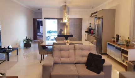 Casa de condomínio térrea á venda tem 177m² com 03 Dormitórios, Portal das Estrelas - Boituva