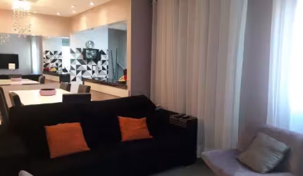 Apartamento á venda com 180m² com 03 Dormitórios, Campestre - Santo André.