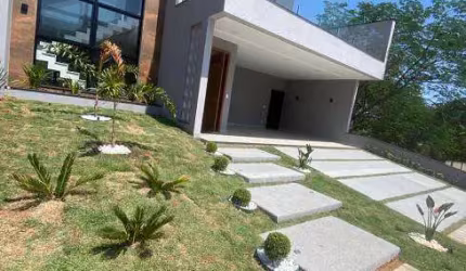 Casa de condomínio sobrado á venda possui 240m² com 03 Dormitórios, Indaiatuba.