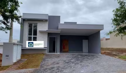 Casa de condomínio Térrea á Venda de 167m² no Excelente Condomínio Flamboyant - Porto Feliz.
