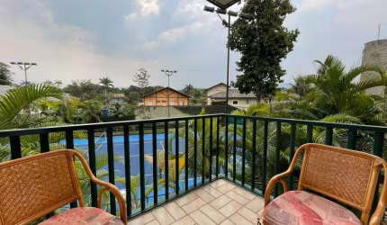 Apartamento á venda com 100m², com 03 Dormitórios, Centro - Bertioga - SP