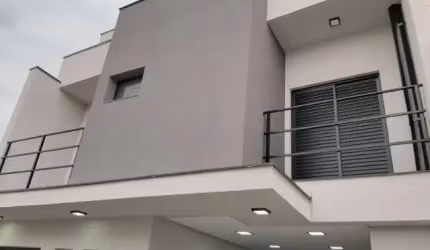 Casa de condomínio sobrado á venda possui 150m² com 03 Dormitórios, Sorocaba.