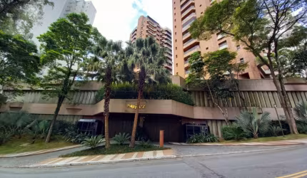 Linda Cobertura de 592m² á Venda no Excelente Condomínio Maxims - Morumbi.