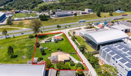 Área à venda por R$2.800.000,00 no Zacarias - São José dos Pinhais - PR
