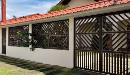 Casa com 3 dormitórios à venda, 203 m² por R$ 700.000,00 - Jardim Beira Mar - Peruíbe/SP