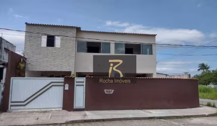 Casa sobrado com 4 dormitórios.