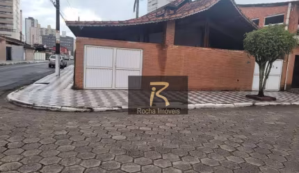 Casa com 3 dormitórios à venda, 200 m² por R$ 640.000 - Aviação - Praia Grande/SP
