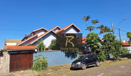 Casa com 4 dormitórios à venda, 193 m² por R$ 695.000 - Parque Balneário Oásis - Peruíbe/SP