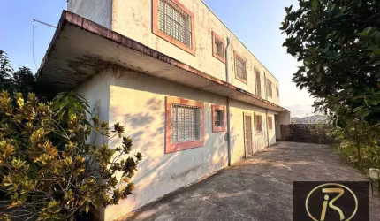 Sobrado com 3 dormitórios à venda, 160 m² por R$ 250.000,00 - Estância dos Eucalipitos - Peruíbe/SP