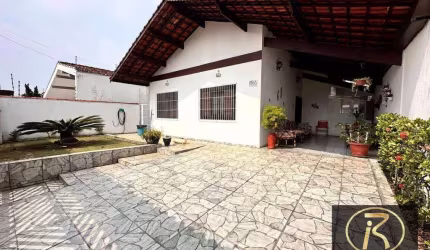Casa com 3 dormitórios à venda, 198 m² por R$ 650.000,00 - Cidade Nova Peruibe - Peruíbe/SP