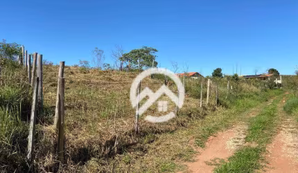 Chácara com 1 dormitório à venda, 2000 m² por R$ 110.000,00 - Zona Rural - São Luiz do Paraitinga/SP