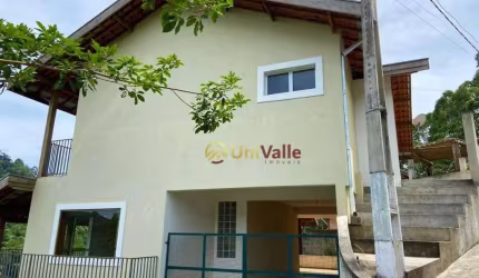 Sobrado nas Montanhas com 5 dormitórios à venda, 258 m² por R$ 950.000 - Renópolis - Santo Antônio do Pinhal/SP