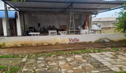 Chácara com 1 dormitório, 750 m² - venda por R$ 690.000,00 ou aluguel por R$ 2.100,00/mês - Chácara Belo Horizonte - Taubaté/SP