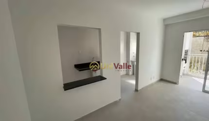 Apartamento com 2 dormitórios à venda, 56 m² por R$ 256.000 - Vila São Geraldo - Taubaté/SP