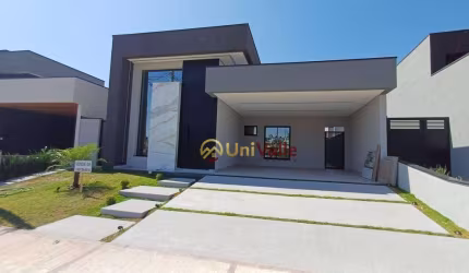 Casa no Cyrela com 03 suítes a venda