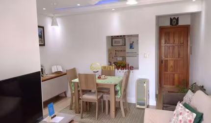 Apartamento com 2 dormitórios à venda, 61 m² por R$ 255.000 - Edifício Versales - Taubaté/SP