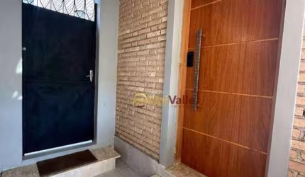 Casa com 4 dormitórios à venda, 166 m² por R$ 657.200 - Centro - Taubaté/SP