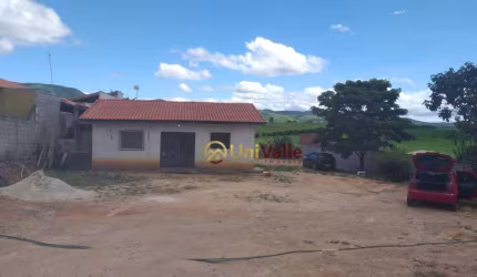 Chácara com 2 dormitórios à venda, 2000 m² por R$ 310.000,00 - Vila Quirino - Caçapava/SP