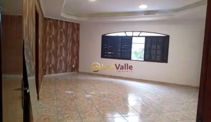 Casa com 2 dormitórios para alugar, 120 m² por R$ 2.150/mês - Vila São José - Taubaté/SP