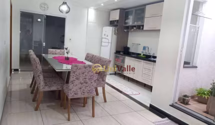 Casa com 3 dormitórios à venda, 160 m² por R$ 395.000,00 - Vila Bela - Taubaté/SP