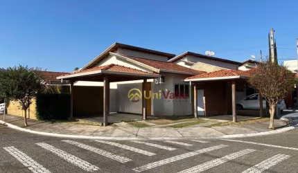 Casa com 3 dormitórios à venda, 223 m² por R$ 550.000,00 - Condomínio Residencial Costa do Sol - Taubaté/SP