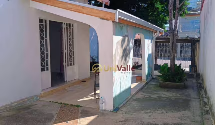 Casa com 3 dormitórios à venda, 170 m² por R$ 720.000,00 - Jardim Santa Cruz - Taubaté/SP