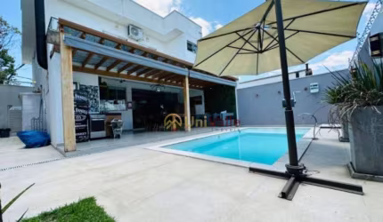 Casa com 3 dormitórios à venda, 220 m² por R$ 1.275.000,00 - Campos do Conde Louvre - Tremembé/SP