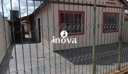 Casa à venda, 4 quartos, 2 vagas, Fabrício - Uberaba/MG