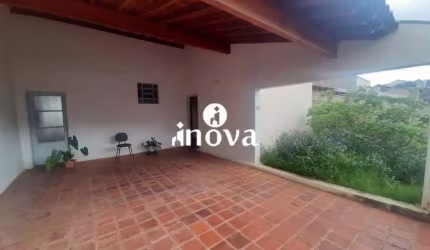 Casa à venda, 3 quartos, 2 suítes, 3 vagas, Abadia - Uberaba/MG