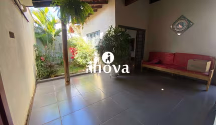 Casa à venda, 3 quartos, 1 suíte, 2 vagas, Manoel Mendes - Uberaba/MG