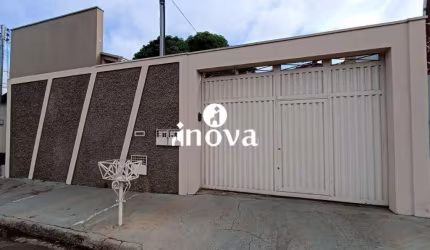 Casa à venda, 2 quartos, 1 suíte, São Bento - Uberaba/MG